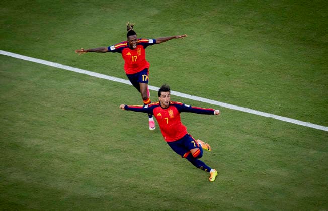 Sport Themen der Woche KW29 Sport Bilder des Tages #2 New York, USA 19th Jul 2026. Goal celebration: Ferran Torres (ESP) Nico Williams (ESP) Spain - Argentina World Cup Final Spanien - Argentinien 19.07.2026 *** New York, USA, July 19, 2026 Goal celebration Ferran Torres (ESP) Nico Williams (ESP) Spain vs. Argentina World Cup Final Spain vs. Argentina July 19, 2026