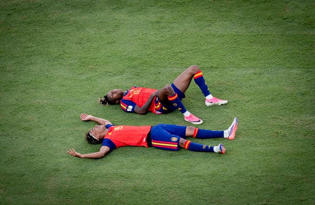 Sport Bilder des Tages #2 New York, USA 19th Jul 2026. Final jubilation Lamine Yamal (ESP) Nico Williams (ESP) Spain - Argentina World Cup Final Spanien - Argentinien 19.07.2026 *** New York, USA, July 19, 2026, Final Jubilation: Lamine Yamal (ESP) and Nico Williams (ESP), Spain vs. Argentina, World Cup Final, Spain vs. Argentina, July 19, 2026