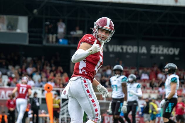 Matyas Bily 12, Prague Lions thumbs up, Prague Lions vs Munich Ravens, American Football, EUROPEAN FOOTBALL ALLIANCE (EFA), Week 10, 2026, 19.07.2026 Praha MÄ›stskÃ½ Stadion Czechia Copyright: xM51x