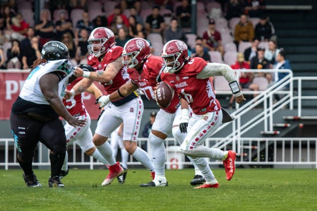 Jaylon Henderson 6, Prague Lions with a ball, Prague Lions vs Munich Ravens, American Football, EUROPEAN FOOTBALL ALLIANCE (EFA), Week 10, 2026, 19.07.2026 Praha MÄ›stskÃ½ Stadion Czechia Copyright: xM51x