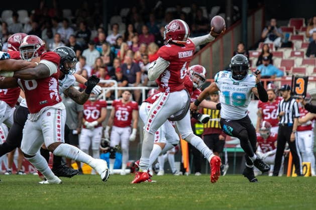 Jaylon Henderson 6, Prague Lions thowing the ball, Prague Lions vs Munich Ravens, American Football, EUROPEAN FOOTBALL ALLIANCE (EFA), Week 10, 2026, 19.07.2026 Praha MÄ›stskÃ½ Stadion Czechia Copyright: xM51x