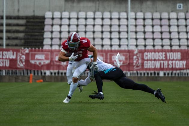 Adam Zouzelka 11, Prague Lions evading takcle , Prague Lions vs Munich Ravens, American Football, EUROPEAN FOOTBALL ALLIANCE (EFA), Week 10, 2026, 19.07.2026 Praha MÄ›stskÃ½ Stadion Czechia Copyright: xM51x