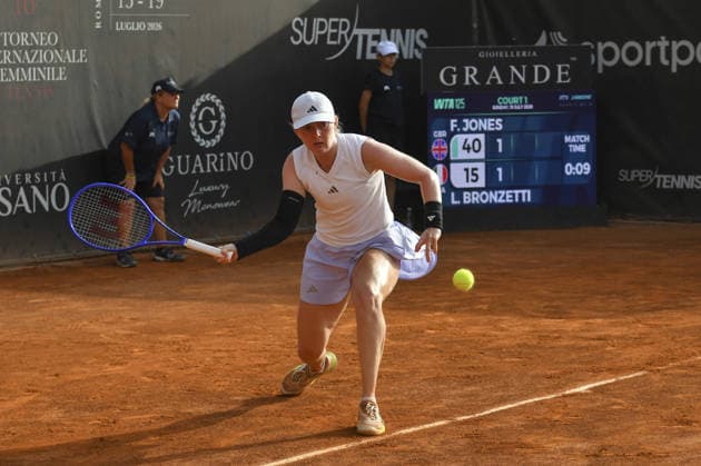 IPA86834623 - Francesca Jones of Great Britain faces off against Lucia Bronzetti of Italy in the final match of the ATV Bancomat Tennis Open WTA, Tennis Damen 125 at the Antico Tiro a Volo Club on July 19, 2026, in Rome, Italy. (Photo by Roberto Bettacchi)  Copyright: xRobertoxBettacchi IPAxSportx xx 86834623