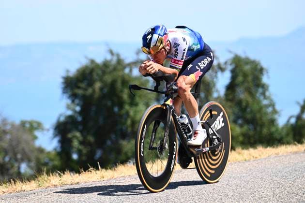 Tour de France 2026 Second Restday HAUTE-SAVOIE, FRANCE - JULY 20 : Evenepoel Remco (BEL) of Red Bull - BORA - Hansgrohe trains on his time trial bike during the second restday of the 113rd edition of Tour de France an UCI World Tour 2.UWT for Men Elite on July 20, 2026 in Haute-Savoie, France, 20 07 2026 Haute-Savoie France  Copyright: xGvgx