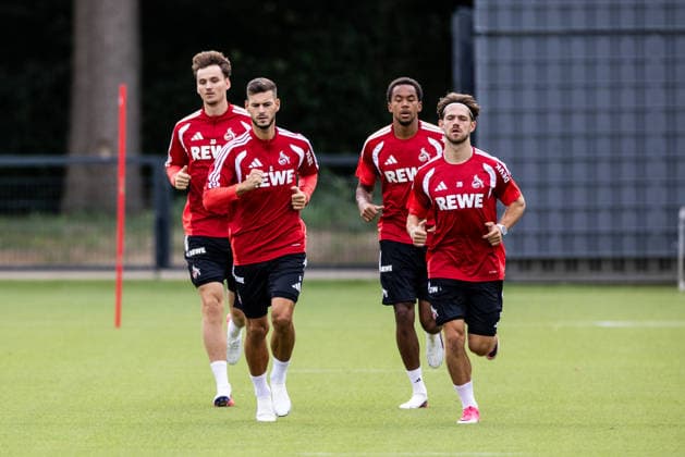 COLOGNE, GERMANY - JULY 20: Rav van den Berg (1. FC Koeln, 33), Youssoupha Niang (1. FC Koeln, 38), Tom Krauss (Krauß, 1. FC Koeln, 5), Jan Thielmann (1. FC Koeln, 29) running as a group during a training session of season 2026 27 at Geissbockheim on July 20, 2026 in Cologne, Germany. North Rhine Westphalia Germany Copyright: xSteffiexWunderlx