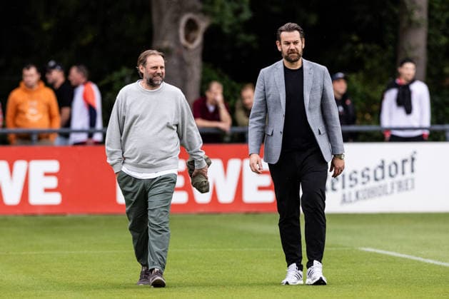 COLOGNE, GERMANY - JULY 20: Tim Steidten (Director Squad Organisation & Recruiting) and Thomas Kessler (Sports Director 1. FC Koeln) during a training session of season 2026 27 at Geissbockheim on July 20, 2026 in Cologne, Germany. North Rhine Westphalia Germany Copyright: xSteffiexWunderlx