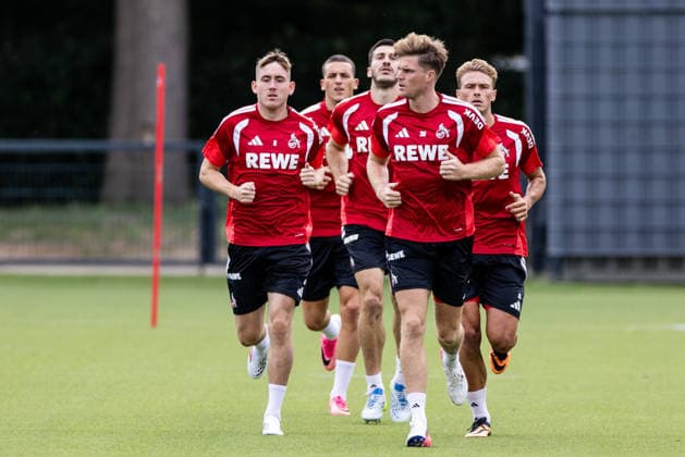 COLOGNE, GERMANY - JULY 20: Isak Johannesson (1. FC Koeln, 8), Said El Mala (1. FC Koeln, 13), Luka Lochoshvili (1. FC Koeln, 24), Marius Buelter (Bülter, Bulter, 1. FC Koeln, 30) and Sebastian Sebulonsen (1. FC Koeln, 28) running as a group during a training session of season 2026 27 at Geissbockheim on July 20, 2026 in Cologne, Germany. North Rhine Westphalia Germany Copyright: xSteffiexWunderlx