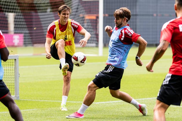 COLOGNE, GERMANY - JULY 20: Alessio Castro-Montes (1. FC Koeln, 17) controls the ball against Jan Thielmann (1. FC Koeln, 29) during a training session of season 2026 27 at Geissbockheim on July 20, 2026 in Cologne, Germany. North Rhine Westphalia Germany Copyright: xSteffiexWunderlx