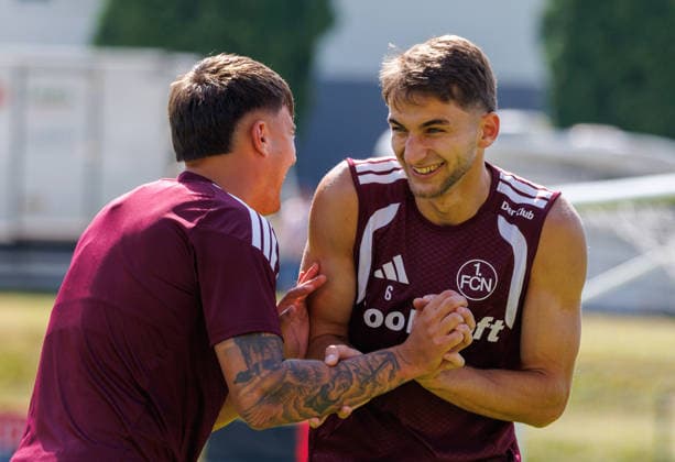 20.07.2026 - Fussball - 2. Fussball-Bundesliga - Saison 2026 2027 - 1. FC Nürnberg FCN Club - Trainingslager Sommer Sommertrainingslager Gais - Bruneck - Südtirol - Zink DaMa - xdaxmax - Javier Fernandez (8, 1. FC Nürnberg FCN ) Adam Markhiev (6, 1. FC Nürnberg FCN ) lacht Lachen freut sich Freude *** July 20, 2026 Soccer 2 Soccer Bundesliga 2026–2027 Season 1 FC Nuremberg (FCN) Club Summer Training Camp Summer Training Camp in Gais, Brunico, South Tyrol Zink DaMa xdaxmax Javier Fernandez 8, 1 FC Nuremberg (FCN) Adam Markhiev 6, 1 FC Nuremberg (FCN) laughs, is happy, feels joy