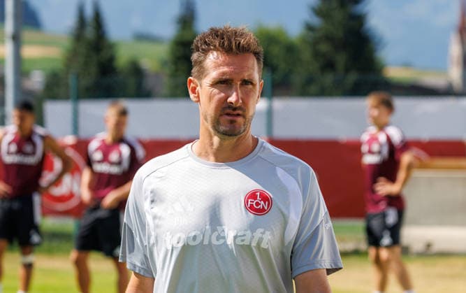 20.07.2026 - Fussball - 2. Fussball-Bundesliga - Saison 2026 2027 - 1. FC Nürnberg FCN Club - Trainingslager Sommer Sommertrainingslager Gais - Bruneck - Südtirol - Zink DaMa - xdaxmax - Miroslav Miro Klose ( Trainer 1. FC Nürnberg FCN ) nachdenklich *** July 20, 2026 Soccer 2 Bundesliga 2026–2027 Season 1. FC Nürnberg (FCN) Club Summer Training Camp Summer Training Camp in Gais, Brunico, South Tyrol Zink DaMa xdaxmax Miroslav Miro Klose, Coach of 1. FC Nürnberg FCN pensive
