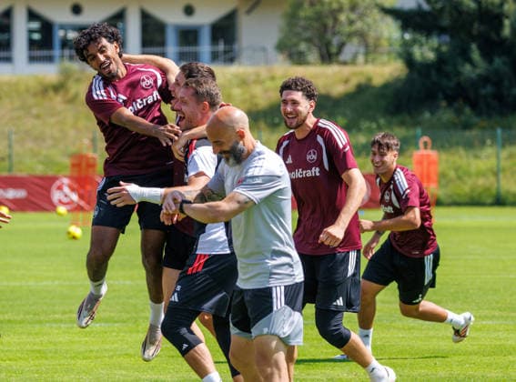 20.07.2026 - Fussball - 2. Fussball-Bundesliga - Saison 2026 2027 - 1. FC Nürnberg FCN Club - Trainingslager Sommer Sommertrainingslager Gais - Bruneck - Südtirol - Zink DaMa - xdaxmax - Jubel Freude der Mannschaft Team des FCN bei Geschicklichkeitsspiel *** July 20, 2026 Soccer 2 German Bundesliga 2026–2027 Season 1. FC Nürnberg (FCN) Club Summer Training Camp Summer Training Camp in Gais, Brunico, South Tyrol Zink DaMa xdaxmax Jubilation and Joy of the FCN Team During a Matchgame of chance