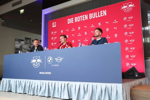 RB Leipzig: PK mit Neuzugang Rocco Reitz, 20.07.2026 Rocco Reitz (Neuzugang bei RB Leipzig mitte). Fußball-Bundesliga, Saison 2026 2027: Pressekonferenz zur Präsentation eines neuen Spielers am 20.07.2026 im BMW-Autohaus, Zwickauer Straße. *** RB Leipzig Press Conference with New Signing Rocco Reitz, July 20, 2026: Rocco Reitz joins RB Leipzig; Midfield; Bundesliga; 2026–2027 season; Press conference to introduce a new player on July 20, 2026, at the BMW dealership on Zwickauer Straße Copyright: xBEAUTIFULxSPORTS JanxKaeferx