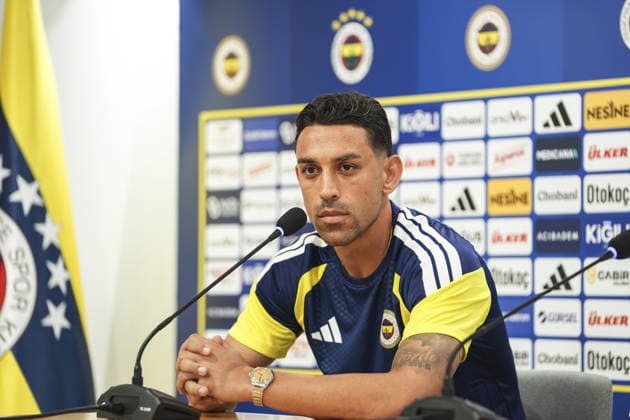 Fenerbahce hold press conference, PK, Pressekonferenz ahead of UEFA Champions League qualifier ISTANBUL, TURKIYE - JULY 20: Fenerbahce head coach Ismail Kartal (not seen) and midfielder Irfan Can Kahveci speak during a press conference at the Fenerbahce Can Bartu Facilities ahead of their UEFA Champions League second qualifying round first-leg match against Poland s Gornik Zabrze, in Istanbul, Turkiye, on July 20, 2026. Agit Erdi Ulukaya Anadolu Istanbul Turkey. Editorial use only. Please get in touch for any other usage.  Copyright: x2026xAnadoluxAgitxErdixUlukayax