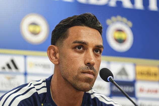 Fenerbahce hold press conference, PK, Pressekonferenz ahead of UEFA Champions League qualifier ISTANBUL, TURKIYE - JULY 20: Fenerbahce head coach Ismail Kartal (not seen) and midfielder Irfan Can Kahveci speak during a press conference at the Fenerbahce Can Bartu Facilities ahead of their UEFA Champions League second qualifying round first-leg match against Poland s Gornik Zabrze, in Istanbul, Turkiye, on July 20, 2026. Agit Erdi Ulukaya Anadolu Istanbul Turkey. Editorial use only. Please get in touch for any other usage.  Copyright: x2026xAnadoluxAgitxErdixUlukayax