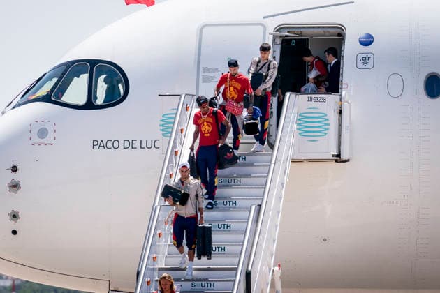 La Selección Espanola llega al aeropuerto de Madrid-Barajas La selección espanola a su llegada al aeropuerto de Madrid-Barajas, a 20 de julio de 2026, en Madrid (Espana). El combinado espanol se convirtió ayer en campeón del Mundial 2026 de fútbol, tras vencer por 1-0 a Argentina con gol de Ferrán Torres. 20 JULIO 2026 A. Pé Madrid Madrid Espana *** The Spanish National Team Arrives at Madrid-Barajas Airport The Spanish national team upon its arrival at Madrid-Barajas Airport on July 20, 2026, in Madrid, Spain. The Spanish team became the 2026 World Cup champion yesterday after defeating Argentina 1–0 with a goal by Ferrán Torres. JULY 20, 2026, in Madrid, Spain  Copyright: xA.xPÃ rezxMecax 7677549