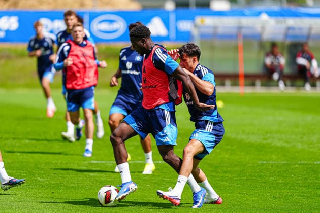 Kelvin Ojo, Nicolas Capaldo (Hamburger SV, 24) AUT, Training Hamburger SV, Fussball, 1. Bundesliga, Saison 2026 2027, 20.07.2026 AUT, Training Hamburger SV, Fussball, 1. Bundesliga, Saison 2026 2027, 20.07.2026 Oberlängenfeld *** Kelvin Ojo, Nicolas Capaldo, Hamburger SV, 24 AUT, Hamburger SV practice, soccer, Bundesliga 1, 2026–2027 season, July 20, 2026 (AUT), Hamburg SV training, soccer, Bundesliga 1, 2026–2027 season, July 20, 2026, Oberlängenfeld Copyright: xEibner-Pressefoto MarcelxvonxFehrnx EP_MFN