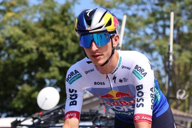 Tour de France 2026 - UCI Cycling Race Pierre Teyssot MAXPPP ; Tour de France 2026 - UCI Cycling Race. Thonon Les Bains, France on July 20, 2026. Florian Lipowitz (GER) Red Bull - BORA - hansgrohe is seen preparing the tomorrow Individual Time Trial, 16th stage of the 113th edition of the Tour de France cycling race, 26,1 km between Evian and Thonon Les Bains. Pierre Teyssot Maxppp Thonon Les Bains Haute-Savoie France  Copyright: xMAXPPPxPierrexTeyssotx TEY65802 TEY65802