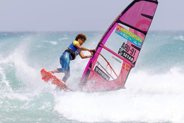 Fuerteventura Playa de Sotavento PWA Windsurfing Freestyle Grand Slam ARU-91 Offringa Sarah-Quita *** Fuerteventura, Playa de Sotavento, PWA Windsurfing Freestyle Grand Slam, ARU 91, Offringa, Sarah Quita huk
