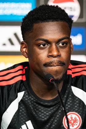 Frankfurt am Main, 20.07.2026 Pressekonferenz mit Neuzugang Noel Aseko v.l., Noel Aseko (Eintracht Frankfurt) (DFL DFB REGULATIONS PROHIBIT ANY USE OF PHOTOGRAPHS as IMAGE SEQUENCES and or QUASI-VIDEO) *** Frankfurt am Main, July 20, 2026 Press conference with new signing Noel Aseko (left), Noel Aseko, Eintracht Frankfurt. DFL and DFB regulations prohibit any use of photographs as image sequences and or quasi-video. Copyright: HMBxMedia JoaquimxFerreira
