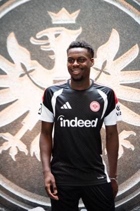 Frankfurt am Main, 20.07.2026 Pressekonferenz mit Neuzugang Noel Aseko v.l., Noel Aseko (Eintracht Frankfurt) (DFL DFB REGULATIONS PROHIBIT ANY USE OF PHOTOGRAPHS as IMAGE SEQUENCES and or QUASI-VIDEO) *** Frankfurt am Main, July 20, 2026 Press conference with new signing Noel Aseko (left), Noel Aseko, Eintracht Frankfurt. DFL and DFB regulations prohibit any use of photographs as image sequences and or quasi-video. Copyright: HMBxMedia JoaquimxFerreira