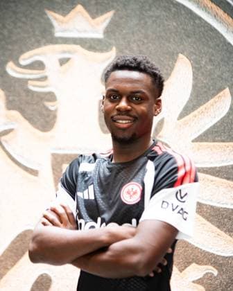Frankfurt am Main, 20.07.2026 Pressekonferenz mit Neuzugang Noel Aseko v.l., Noel Aseko (Eintracht Frankfurt) (DFL DFB REGULATIONS PROHIBIT ANY USE OF PHOTOGRAPHS as IMAGE SEQUENCES and or QUASI-VIDEO) *** Frankfurt am Main, July 20, 2026 Press conference with new signing Noel Aseko (left), Noel Aseko, Eintracht Frankfurt. DFL and DFB regulations prohibit any use of photographs as image sequences and or quasi-video. Copyright: HMBxMedia JoaquimxFerreira