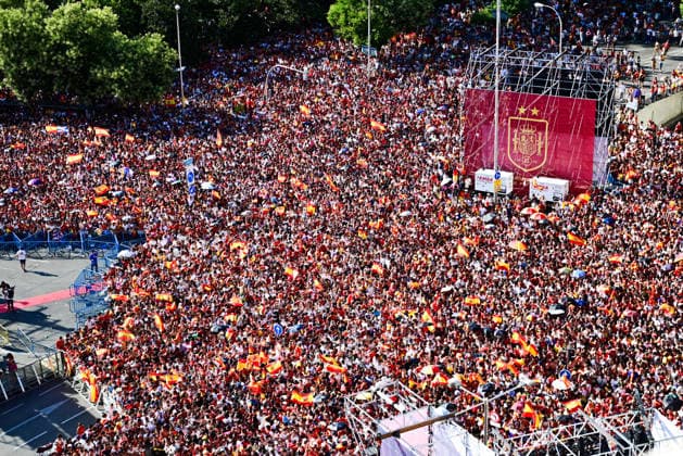 July 20, 2026, Madrid, Madrid, SPAIN: Thousands of Spain supporters gather at Plaza de Cibeles in Madrid to celebrate the national team, Nationalteam s FIFA World Cup, WM, Weltmeisterschaft, Fussball triumph. Fans wave Spanish flags, sing, and celebrate the historic victory in one of the country s most iconic public squares. Madrid SPAIN - ZUMAz108 0862209110st Copyright: xRichardxZubelzux