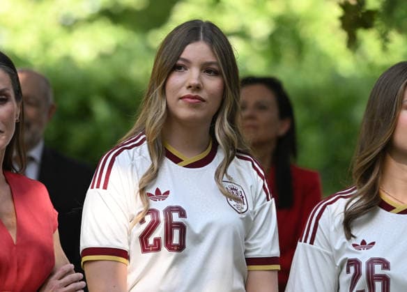 La Familia Real recibe en audiencia a la Selección Espanola de fútbol, campeona de la Copa Mundial de la Fifa 2026 La Infanta Sofía durante la audiencia a la Selección Espanola de fútbol tras proclamarse vencedora de la Copa Mundial de la Fifa contra Argentina, a 20 de julio de 2026, en Madrid (Espana). Los Reyes junto a sus dos hijas reciben en el Palacio de la Zarzuela a la Selección Espanola de fútbol tras ganar el día anterior en Nueva York a la Selección de Argentina. Esta cita es el inicio de una rúa institucional y ciudadana, que concluye con la Roja en la plaza de Cibeles ofreciendo el título a la afición. FÚTBOL;GENTE;COPA;MUNDIAL José Espana *** The Royal Family holds an audience with the Spanish National Soccer Team, winner of the 2026 FIFA World Cup. Infanta Sofía during the audience with the Spanish National Soccer Team after they were crowned winners of the FIFA World Cup against Argentina, on July 20, 2026, in Madrid, Spain. The King and Queen, along with their two daughters, host the Spanish National Soccer Team at the Zarzuela Palace after the team’s victory over Argentina the previous day in New York. This event marks the start of a series of official and public celebrations, culminating with La Roja in Cibeles Square presenting the title to the fans. SOCCER PEOPLE WORLD CUP José Spain  Copyright: xJosÃ xOlivax 7677974
