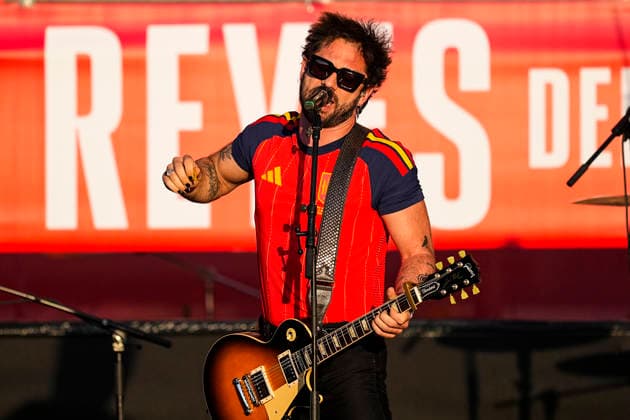 July 20, 2026, Madrid, Madrid, Spain: The group Viva Suecia performs during celebration of Spain as Champions of the FIFA World Cup, WM, Weltmeisterschaft, Fussball 2026 at Cibeles Palace on July 20, 2026 in Madrid, Spain. Spain FIFA World Cup 2026 Parade In Madrid  - ZUMAa181 20260720_zaa_a181_015 Copyright: xOscarxJ.xBarrosox