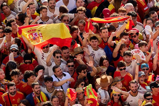 Spain celebrate 2026 FIFA World Cup, WM, Weltmeisterschaft, Fussball triumph in Madrid MADRID, SPAIN - JULY 20: Fans of the Spanish national football team gather around the main stage at the Cibeles Fountain (Fuente de Cibeles) in Madrid, Spain, on July 20, 2026, to celebrate their team s 1-0 extra-time victory over Argentina in the 2026 FIFA World Cup final. Thousands of supporters filled the city center as Spain celebrated winning its second FIFA World Cup title. Ruben Albarran Anadolu Madrid Spain. Editorial use only. Please get in touch for any other usage.  Copyright: x2026xAnadoluxRubenxAlbarranx