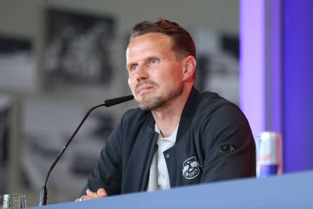 RB Leipzig: PK mit Neuzugang Rocco Reitz, 20.07.2026 Sebastian Schuppan (Sportdirektor, RB Leipzig). Fußball-Bundesliga, Saison 2026 2027: Pressekonferenz zur Präsentation eines neuen Spielers am 20.07.2026 im BMW-Autohaus, Zwickauer Straße. *** RB Leipzig Press Conference with New Signing Rocco Reitz, July 20, 2026: Sebastian Schuppan, sporting director, RB Leipzig soccer Bundesliga, 2026–2027 season. Press conference to introduce a new player on July 20, 2026, at the BMW dealership on Zwickauer Straße Copyright: xBEAUTIFULxSPORTS JanxKaeferx