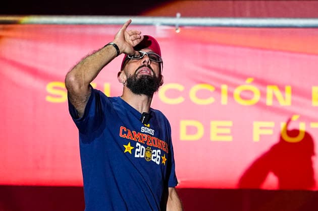 July 21, 2026, Madrid, Madrid, Spain: Borja Iglesias celebrates on stage during celebration of Spain as Champions of the FIFA World Cup, WM, Weltmeisterschaft, Fussball 2026 at Cibeles Palace on July 20, 2026 in Madrid, Spain. Madrid Spain - ZUMAa181 20260721_zaa_a181_024 Copyright: xOscarxJ.xBarrosox