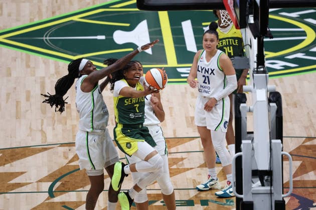 July 20, 2026, Seattle, Washington, USA: Seattle Storm guard ZIA COOKE (7) attempts a field goal against the Minnesota Lynx in the third quarter of the WNBA, Basketball Damen, USA match between the Seattle Storm and Minnesota Lynx at Climate Pledge Arena in Seattle. Seattle USA - ZUMAd218 20260720_zsp_d218_020 Copyright: xRichardxDizonx