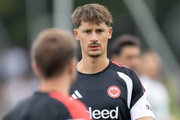 Training Eintracht Frankfurt Robin Koch (Eintracht Frankfurt, 4). Training von Eintracht Frankfurt am 20. Juli 2026 im Deutsche Bank Park in Frankfurt am Main., Frankfurt am Main Hessen Deutschland Deutsche Bank Park *** Training: Eintracht Frankfurt, Robin Koch, Eintracht Frankfurt, 4. Eintracht Frankfurt training session on July 20, 2026, at Deutsche Bank Park in Frankfurt am Main, Frankfurt am Main, Hesse, Germany, Deutsche Bank Park