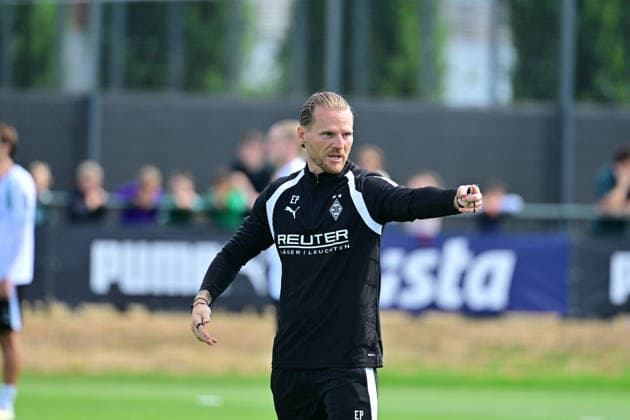 21.07.2026; Moenchengladbach; Fussball, Herren, Saison 2026 2027, Training Borussia Moenchengladbach Eugen Polanski (Trainer Gladbach) DFL regulations prohibit any use of photographs as image sequences and or quasi-video. ista-Borussia-Park NRW Deutschland *** July 21, 2026, Mönchengladbach Soccer, Men s, 2026–2027 Season, Borussia Mönchengladbach Training, Eugen Polanski, Gladbach Coach. DFL regulations prohibit any use of photographs as image sequences and or quasi-video content at Borussia Park, NRW, Germany