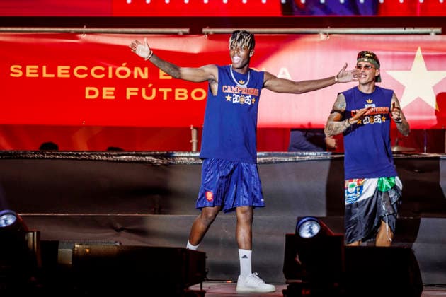 Thousands of supporters filled the city center as Spain celebrated winning its second FIFA World Cup, WM, Weltmeisterschaft, Fussball title - FIFA World Cup 2026 - 20 07 2026 Nico Williams celebrated the FIFA World Cup title win on the main stage at the Cibeles Fountain on July 20, 2026 in Madrid, Spain Madrid Spain Copyright: xMarinaxFrutos PGSxPhotoxAgencyx