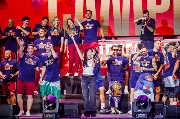 Thousands of supporters filled the city center as Spain celebrated winning its second FIFA World Cup, WM, Weltmeisterschaft, Fussball title - FIFA World Cup 2026 - 20 07 2026 Aitana celebrated the FIFA World Cup title win on the main stage at the Cibeles Fountain on July 20, 2026 in Madrid, Spain Madrid Spain Copyright: xMarinaxFrutos PGSxPhotoxAgencyx