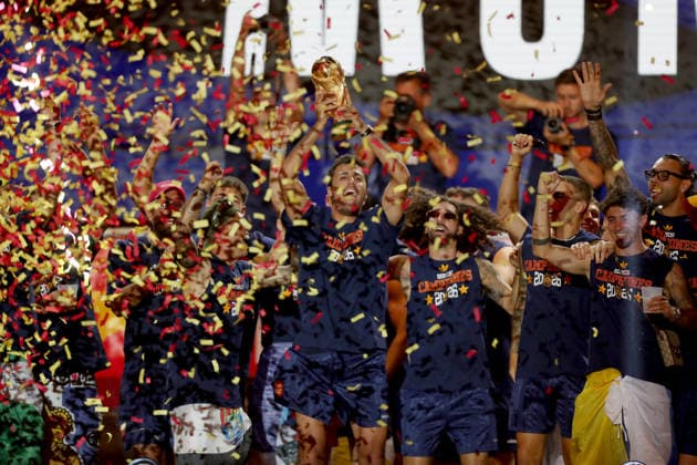 July 20, 2026, Madrid, Madrid, Spain: Spain national team, Nationalteam captain RODRI HERNANDEZ performs the ceremonial build-up ritual on the main stage at Plaza de Cibeles, hyping up his teammates and thousands of cheering supporters before raising the 2026 World Cup trophy. Surrounded by the entire squad and an electric crowd of over 120,000 fans in the squareÃ¢â‚¬part of an estimated two million people who flooded the streets of Madrid to welcome the teamÃ¢â‚¬the midfielder led the national celebrations following Spain s historic 1-0 victory against Argentina, commemorating the conquest of their second world title. Madrid Spain - ZUMAo127 20260720_zep_o127_211 Copyright: xHugoxOrtunox