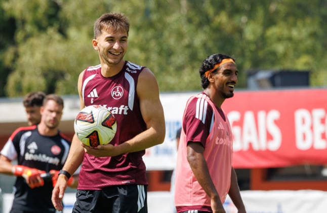21.07.2026 - Fussball - 2. Fussball-Bundesliga - Saison 2026 2027 - 1. FC Nürnberg FCN Club - Trainingslager Sommer Sommertrainingslager Gais - Bruneck - Südtirol - Zink DaMa - xdaxmax - Adam Markhiev (6, 1. FC Nürnberg FCN ) Rayan Ghrieb (7, 1. FC Nürnberg FCN ) lacht Lachen freut sich Freude *** July 21, 2026 Soccer 2 Soccer Bundesliga 2026–2027 Season 1 FC Nuremberg FCN Club Summer Training Camp Summer Training Camp in Gais, Brunico, South Tyrol Zink DaMa xdaxmax Adam Markhiev 6, 1 FC Nuremberg (FCN) Rayan Ghrieb 7, 1 FC Nuremberg (FCN) laughs, is happy, feels joy