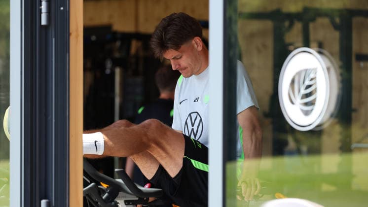 VfL Trainingslager, Weimarer Land Blankenhain, 21.07.2026, Fußball, Herren, Saison 2026 2027, 2. BL, VfL Wolfsburg, Sommer-Trainingslager: Tag 3., Joakim Maehle (VfL Wolfsburg) Weimarer Land, Thüringen Deutschland *** VfL Training Camp, Weimarer Land Blankenhain, July 21, 2026, Soccer, Men s, 2026–2027 Season, 2. Bundesliga, VfL Wolfsburg, Summer Training Camp Day 3, Joakim Maehle, VfL Wolfsburg, Weimarer Land, Thuringia, Germany