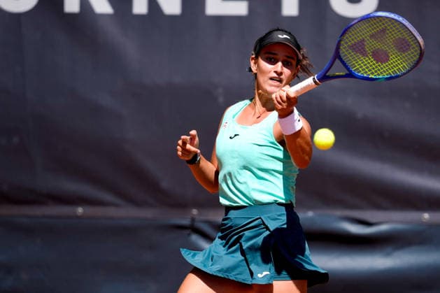 MSC Hamburg Ladies Open - Day 2 Leyre Romero Gormaz of Spain plays against Veronika Erjavec of Slovenia during their Round of 32 match at the 2026 MSC Hamburg Ladies Open Women s tennis tournament at Am Rothenbaum in Hamburg, Germany. Hamburg Hamburg Germany  Copyright: xOwenxHammondx originalFilename:hammond-2026msch260721_npDN5.jpg