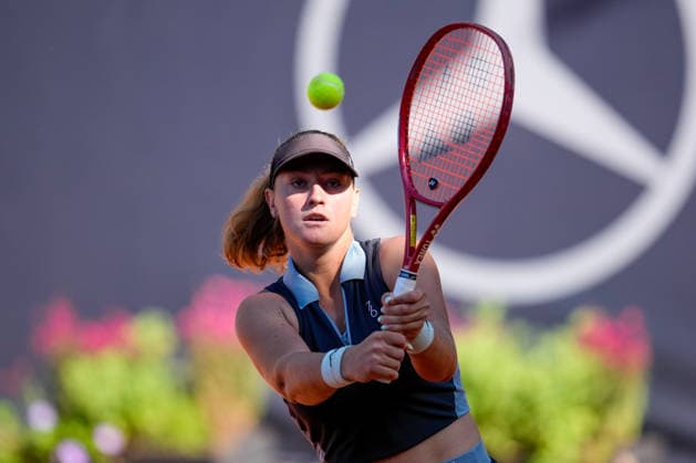 MSC Hamburg Ladies Open - Day 2 Elena Pridankina plays during her R32 match against third seed Panna Udvardy of Hungary at the 2026 MSC Hamburg Ladies Open women s tennis tournament at Am Rothenbaum in Hamburg, Germany. Hamburg Hamburg Germany  Copyright: xOwenxHammondx originalFilename:hammond-2026msch260721_npuxU.jpg