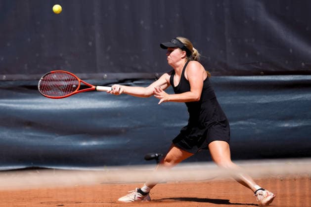 MSC Hamburg Ladies Open - Day 2 Veronika Erjavec of Slovenia plays during her round of 32 match against Leyre Romero Gormaz of Spain at the 2026 MSC Hamburg Ladies Open women s tennis tournament at Am Rothenbaum in Hamburg, Germany. Hamburg Hamburg Germany  Copyright: xOwenxHammondx originalFilename:hammond-2026msch260721_npz0h.jpg