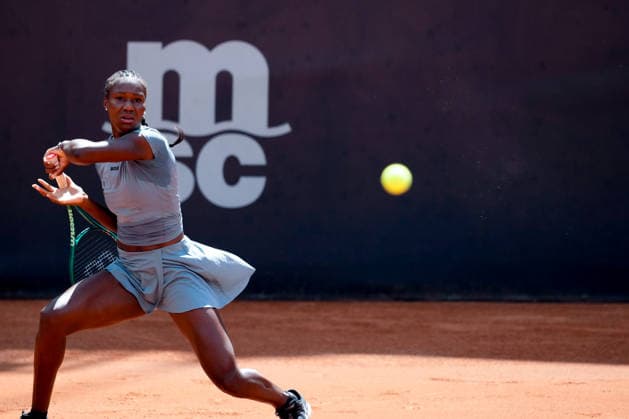 MSC Hamburg Ladies Open - Day 2 Noma Noha Akugue of Germany plays against Valentina Steiner of Germany during their Round of 32 match at the 2026 MSC Hamburg Ladies Open Women s tennis tournament at Am Rothenbaum in Hamburg, Germany. Hamburg Hamburg Greece  Copyright: xOwenxHammondx originalFilename:hammond-2026msch260721_npAZH.jpg