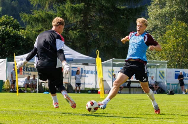 21.07.2026 - Fussball - 2. Fussball-Bundesliga - Saison 2026 2027 - 1. FC Nürnberg FCN Club - Trainingslager Sommer Sommertrainingslager Gais - Bruneck - Südtirol - Zink DaMa - xdaxmax - Nicolas Ortegel (46, 1. FC Nürnberg FCN ) Piet Scobel (19, 1. FC Nürnberg FCN ) *** July 21, 2026 Soccer 2 Soccer Bundesliga 2026–2027 Season 1 FC Nuremberg (FCN) Club Summer Training Camp Summer Training Camp in Gais, Brunico, South Tyrol Zink DaMa xdaxmax Nicolas Ortegel 46, 1 FC Nuremberg (FCN) Piet Scobel 19, 1 FC Nuremberg (FCN)
