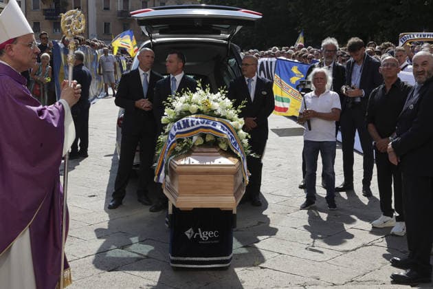 News - Funerali Osvaldo Bagnoli il feretro di Osvaldo Bagnol.i douring Funerali Osvaldo Bagnoli, Basilica di San Zeno Verona, Italy, on July 21, 2026. Verona Basilica di San Zeno Italy Copyright: xDavidexCasentinix xLiveMediax 0862306881st
