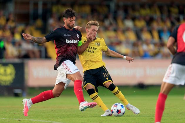 Lincoln Red Imps FC s Bernardo Lopes tackles Mjällby s Jeppe Jensen during Tuesday s football match, second qualifying round for the Champions League, first leg Mjällby AIF- Lincoln Red Imps FC, at Strandvallen in Sölvesborg, Sweden, 21 July 2026. SÖLVESBORG SWEDEN x10600x *** Bernardo Lopes of Lincoln Red Imps FC tackles Jeppe Jensen of Mjällby during Tuesday’s soccer match—the second qualifying round of the Champions League, first leg between Mjällby AIF and Lincoln Red Imps FC—at Strandvallen in Sölvesborg, Sweden, July 21, 2026, SÖLVESBORG, SWEDEN x10600x  Copyright: xAndreasxHillergren TTx CHAMPIONS LEAGUE QUALIFYER MJÄLLBY-LINCOLN RED IMPS