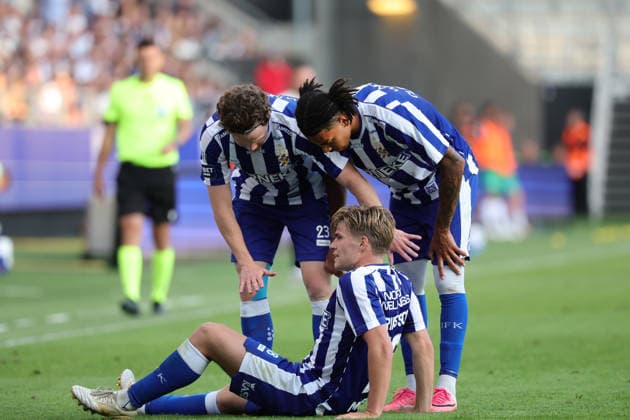 GÖTEBORG, SVERIGE 20260721 Göteborgs Felix Eriksson har ont under tisdagens fotbollsmatch, andra kvalomgangen till Conference League, första mötet IFK Göteborg och FCI Levadia Tallin pa Gamla Ullevi i Göteborg, Sverige, 21 juli 2026. GÖTEBORG SVERIGE x9200x *** GOTHENBURG, SWEDEN 20260721 Felix Eriksson of IFK Göteborg is in pain during Tuesday’s soccer match—the second qualifying round of the Conference League, the first leg between IFK Göteborg and FCI Levadia Tallinn at Gamla Ullevi in Gothenburg— Sweden, July 21, 2026 GOTHENBURG SWEDEN x9200x  Copyright: xAdamxIhse TTx CONFERENCE LEAGUE KVAL GÖTEBORG-LEVADIA