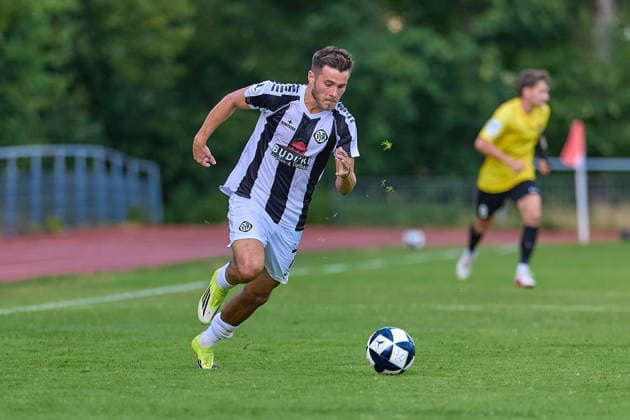 Portrait, Portraet, Freisteller Sasa Maksimovic (VfR Aalen, 07) GER, VfR Aalen vs. SG Sonnenhof Grossaspach, Fussball, Freundschaftsspiel, Herren, 21.07.2026 GER, VfR Aalen vs. SG Sonnenhof Grossaspach, Fussball, Freundschaftsspiel, Herren, 21.07.2026 Aalen *** Portrait, Cutout: Sasa Maksimovic, VfR Aalen, July 7, Germany, VfR Aalen vs. SG Sonnenhof Grossaspach, Soccer, Friendly Match, Men s, July 21, 2026, Germany, VfR Aalen vs. SG Sonnenhof Grossaspach, soccer, friendly match, men s, July 21, 2026, Aalen Copyright: xEibner-Pressefoto GeraldxOelze-dexStoppanyx EP_ODS