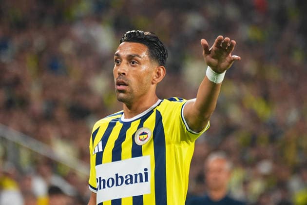 ISTANBUL, TURKEY - JULY 21: Irfan Can Kahveci of Fenerbahce reacts during the UEFA Champions League 2026 27 second qualifying round first leg match between Fenerbahce SK and Gornik Zabrze at Fenerbahce Chobani Stadium on July 21, 2026 in Istanbul, Turkey. Istanbul Chobani Stadium Turkey Copyright: xSeskimPhotox FBahce-GZabrze (8)