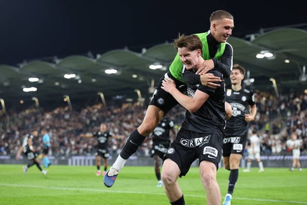 SOCCER - UEFA CL, Sturm vs Hearts GRAZ,AUSTRIA,21.JUL.26 - SOCCER - UEFA Champions League, qualification, SK Sturm Graz vs Heart of Midlothian FC. Image shows the rejoicing of Petar Petrovic and Luca Weinhandl (Sturm).  GEPAxpictures xChrisxBauer